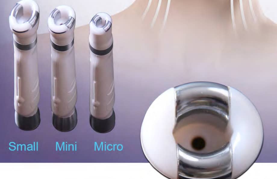 يتم عرض رقبة المرأة بنوعين مختلفين من الإبر، وذلك باستخدام آلة تشكيل الجسم الجديدة 4D Lipo Cavitation Machine.